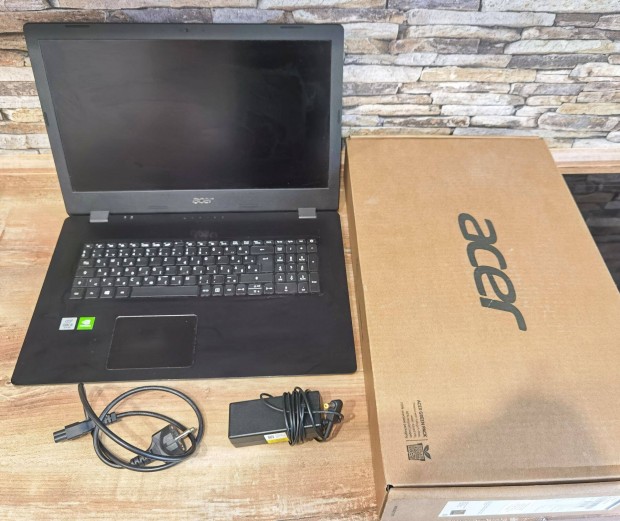 Acer Aspire 3 notebook 17" i5-10210u/20GB ram/256ssd/1tbhdd/mx250GPU 2