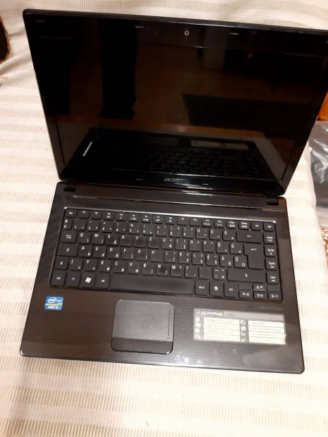 Acer Aspire 4752 laptop hibs