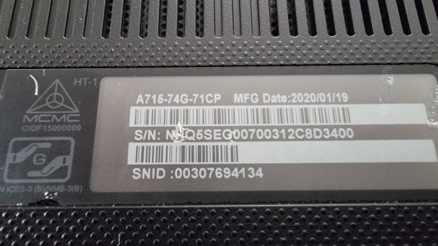 Acer Aspire 7 laptop / futár az árban