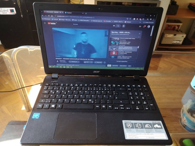 Acer Aspire E15 2016os hibtlanul mkd 3 akksival laptop Karcmentes