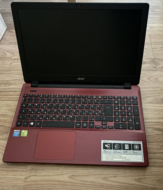 Acer Aspire E15 E5-511G-C8UW