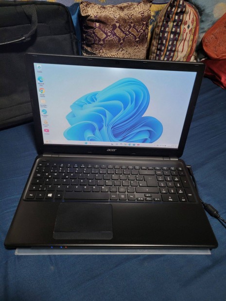 Acer Aspire E1-522 /15.6" HD, AMD A6-5200 Quad Core, 12GB, 1TB, AMD R3