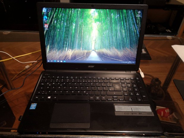 Acer Aspire E1-530 laptop Gyri j llapot!