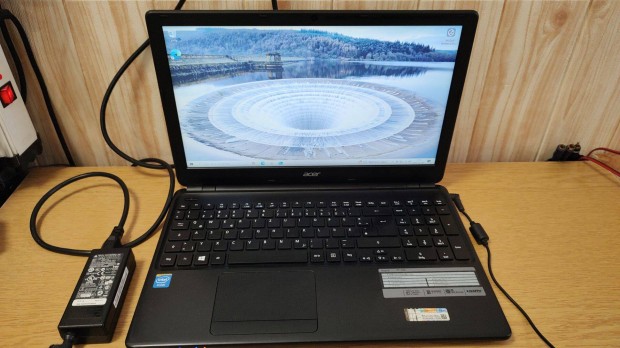 Acer Aspire E1 532 notebook,4GB/500GB,tltvel