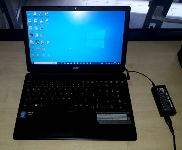 Acer Aspire E1-572G (i7-4500U-8GB-750GB) újszerű, tökéletes működés