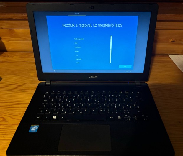 Acer Aspire Es1-311 laptop