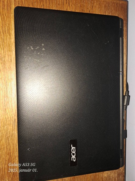 Acer Aspire Es1