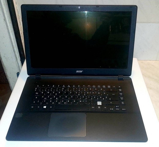 Acer Aspire Es1-520/ AMD A4 5000/ 6GB / 480GB SSD Windows 11.