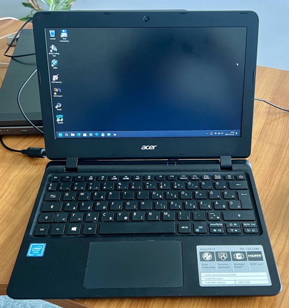 Acer Aspire Es 11 Laptop / Netbook