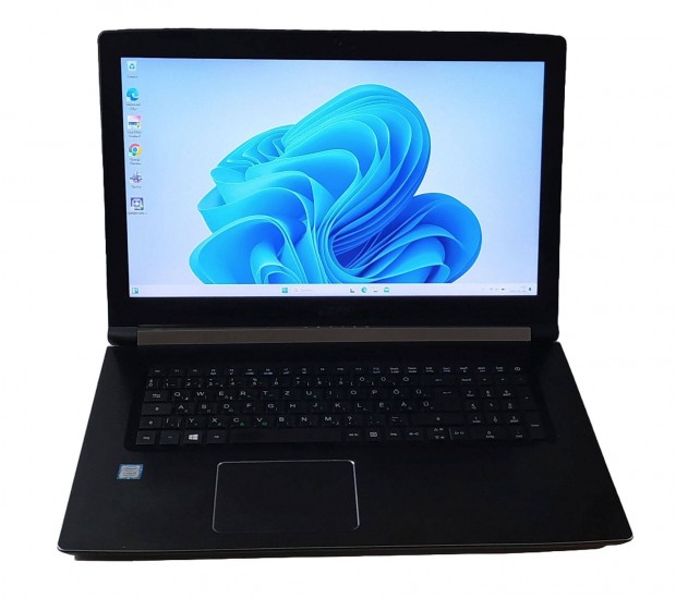 Acer Aspire N17C3 laptop / notebook / 17.3" / i5-8250U / 8GB DDR4 / 25