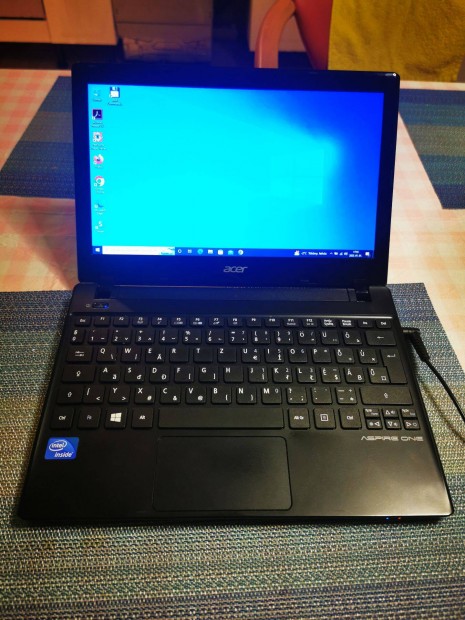 Acer Aspire One 13" laptop