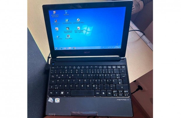 Acer Aspire One 1 GB RAM, 160 GB HDD, + tlt + hzhoz szllts