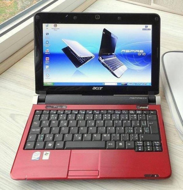 Acer Aspire One - KAV60, 10.1"-es laptop