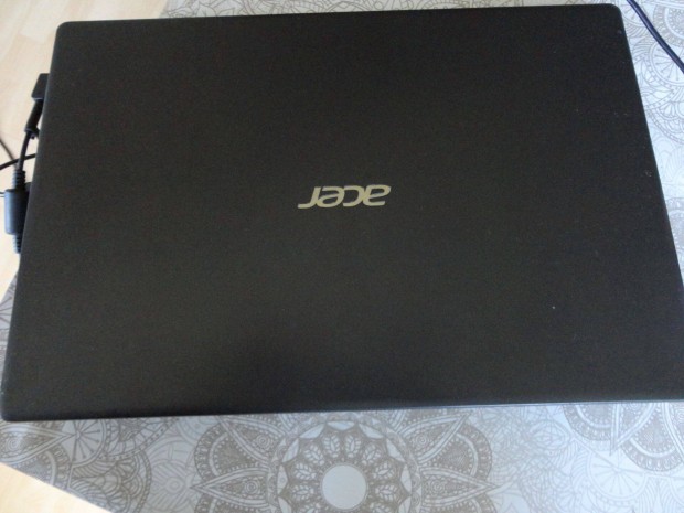 Acer Aspire Újszerű Laptop (A315-34-P75H)