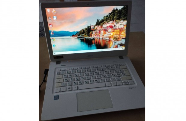 Acer Aspire V3-372 i5-6200U laptop