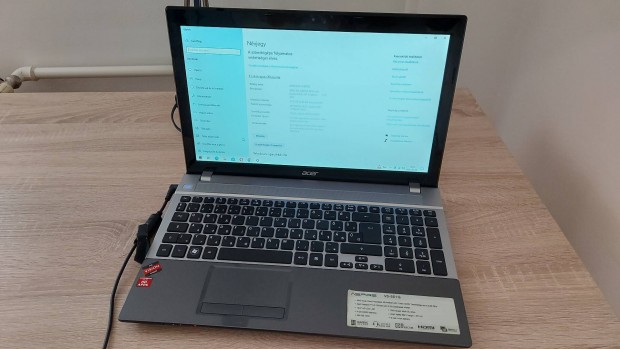 Acer Aspire V3-551G laptop