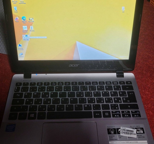 Acer E11 11.6"