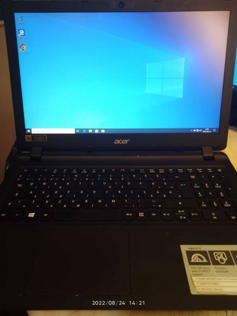 Acer Es1-533 (N16C1) laptop