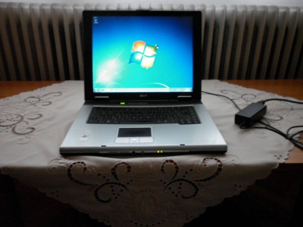 Acer Laptop Windows 7 opercis rendszerrel