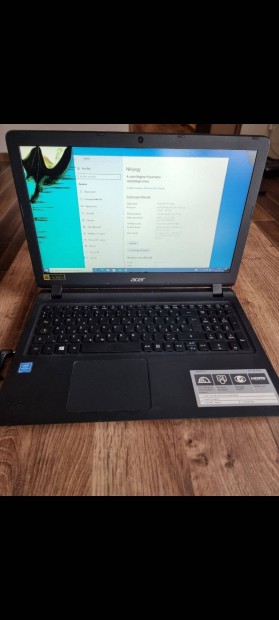 Acer Laptop srlt kpernyvel