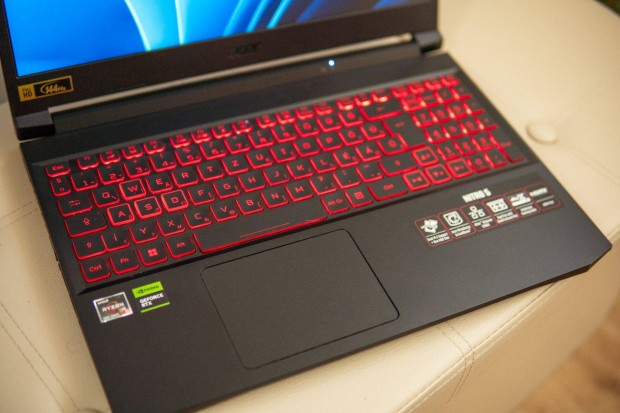 Acer Nitro 5 AN515-45 Gamer laptop