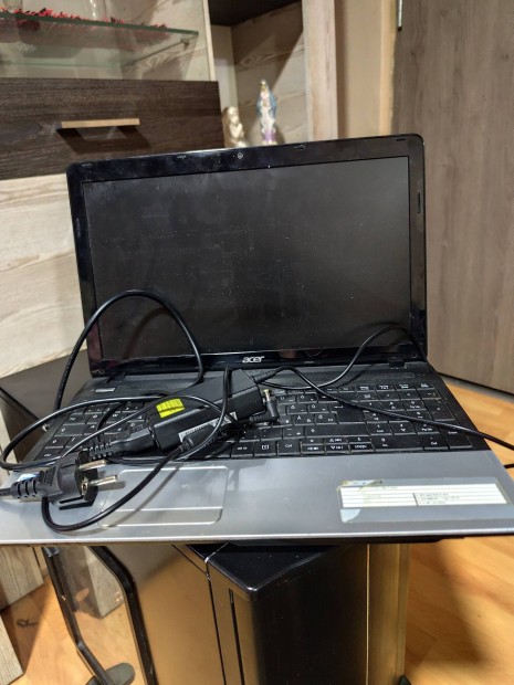 Acer P253 Laptop 