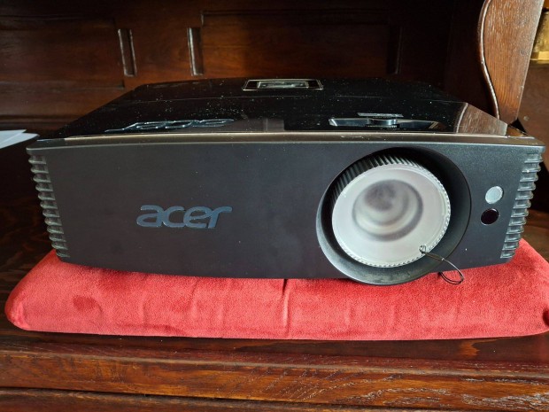 Acer P6200 XGA 5000L projektor