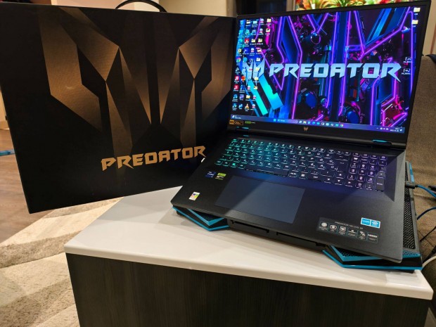 Acer Predator Helios 18" Wqxga miniled 250Hz / i9-13900HX / Rtx 4080 1