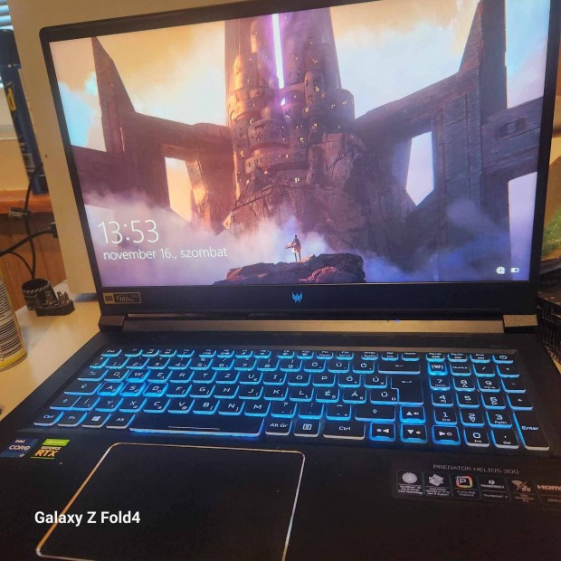 Acer Predator Helios PH317-55-70GH Black Gamer Laptop