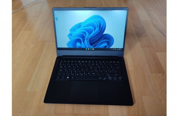 Acer Swift 1 laptop, notebook, ultrabook (SF114-32)