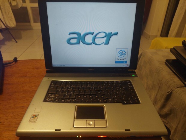 Acer Travelmate 2310 laptop