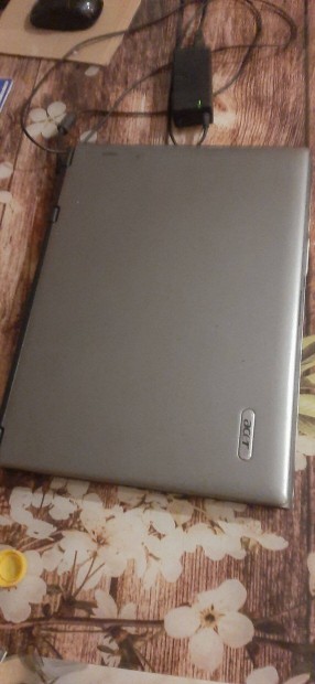 Acer Travelmate 4000 laptop