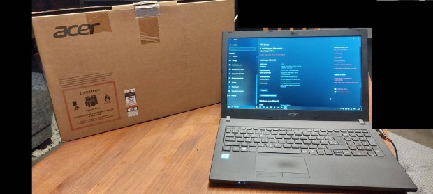 Acer Travelmate Intel i3- 7100 U Elad!