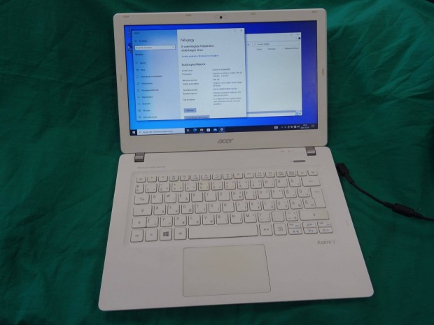 Acer V3-371 Laptop I5 -4.GEN