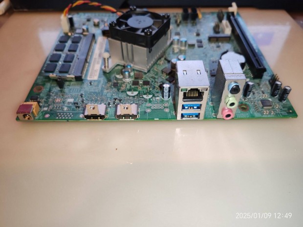 Acer alaplap - celeron n3050 cpu val