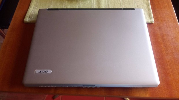 Acer aspire 3690 Laptop