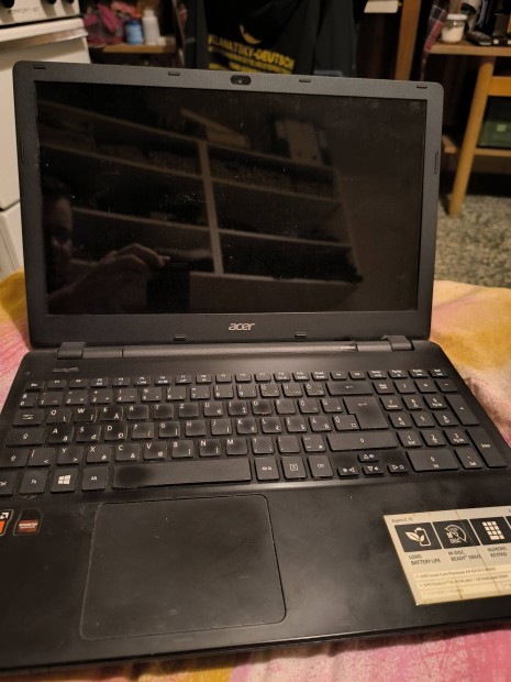 Acer aspire e15 Alkatrsznek! 