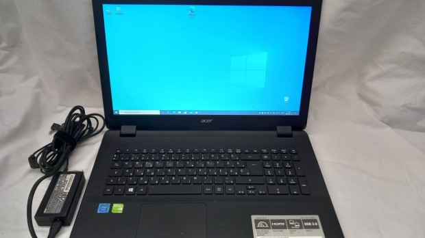 Acer-aspire-es 17"laptop