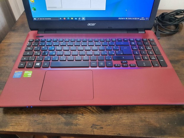 Acer e5 laptop j akkuval