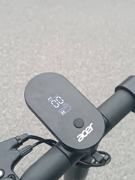 Acer elektromos roller