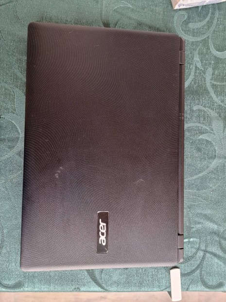 Acer s Toshiba Laptop 