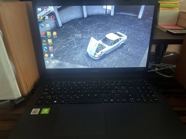 Acer i3 laptop 500GB SSD