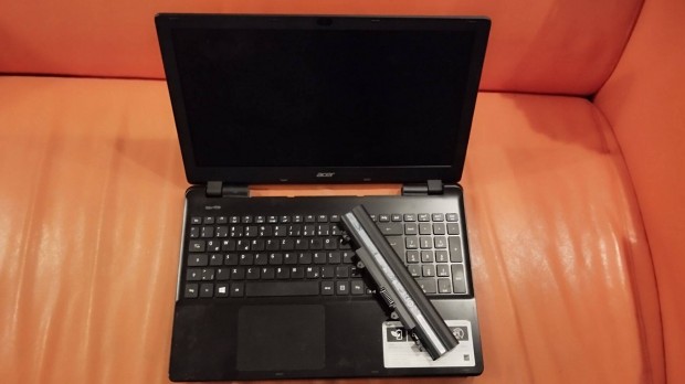 Acer laptop alkatrsznek