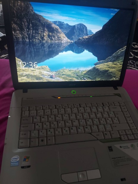 Acer laptop elad 