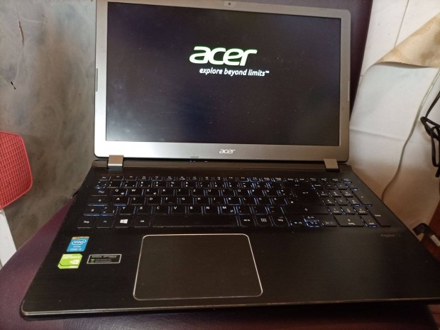 Acer laptop i5-s 8gb ram 15,6 colos 500gb Nvidia Geforce GT 750M-vga