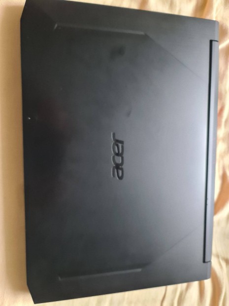 Acer nitro an515-55-717c Laptop