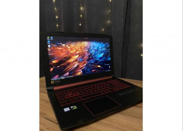 Acer nitro laptop elad 17 colos Geforce gtx 1650 Ti 4GB