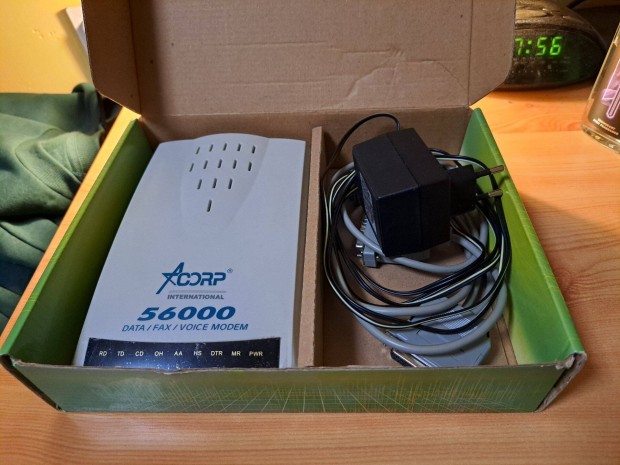 Acorp 56k Faxmodem elad (dobozos, tpkbellel s csatlakozkkal)