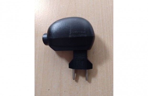 Adapter elad