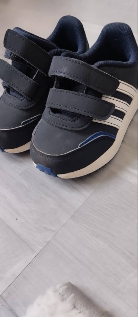 Adidas 22 es kisfi sportcip 